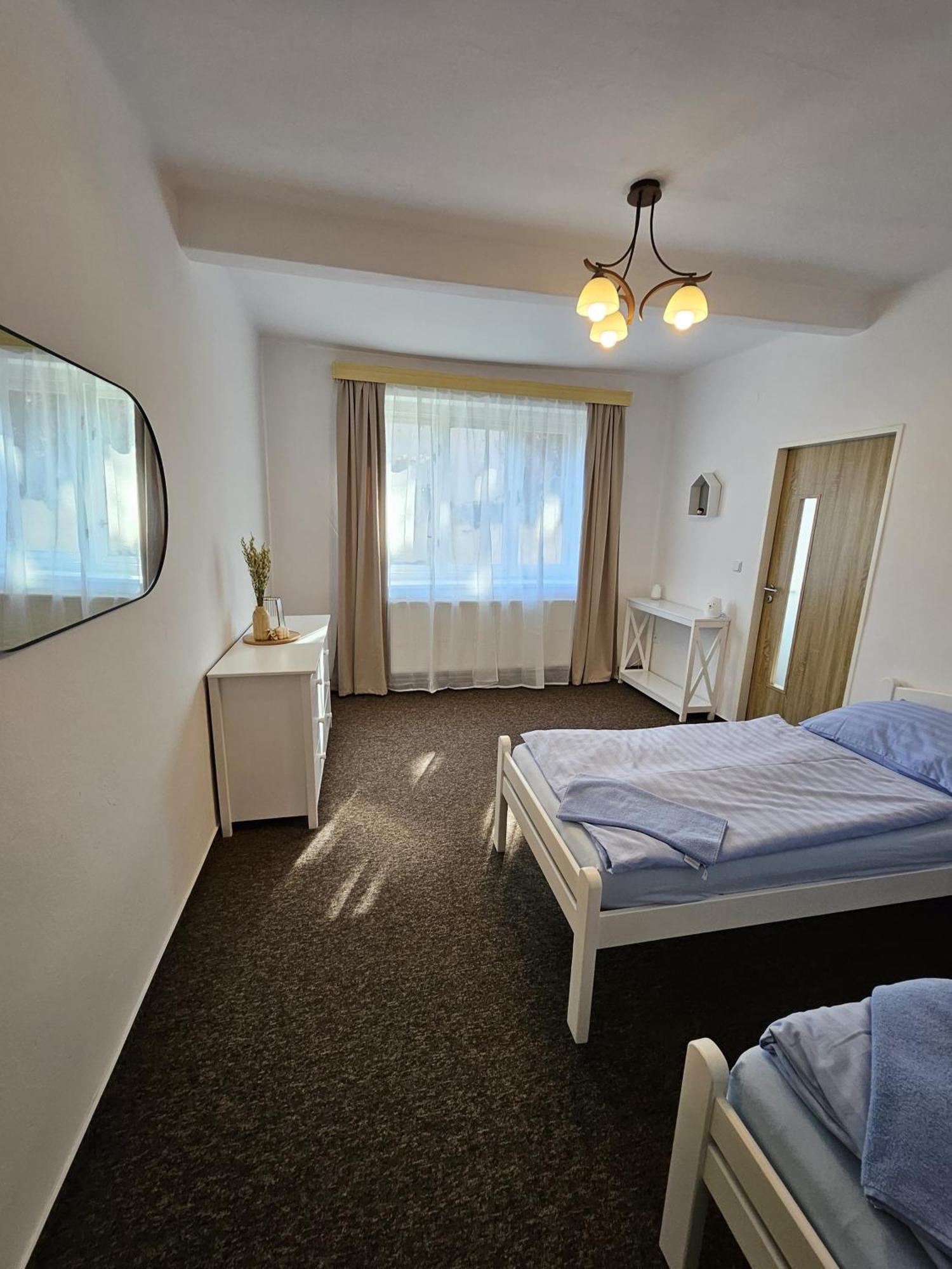 Rodinny Apartman U Kuby Хлумец над Сидлиноу Екстериор снимка